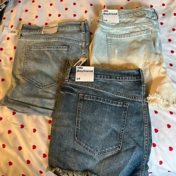 Brand New Woman’s Gap Boyfriend Shorts